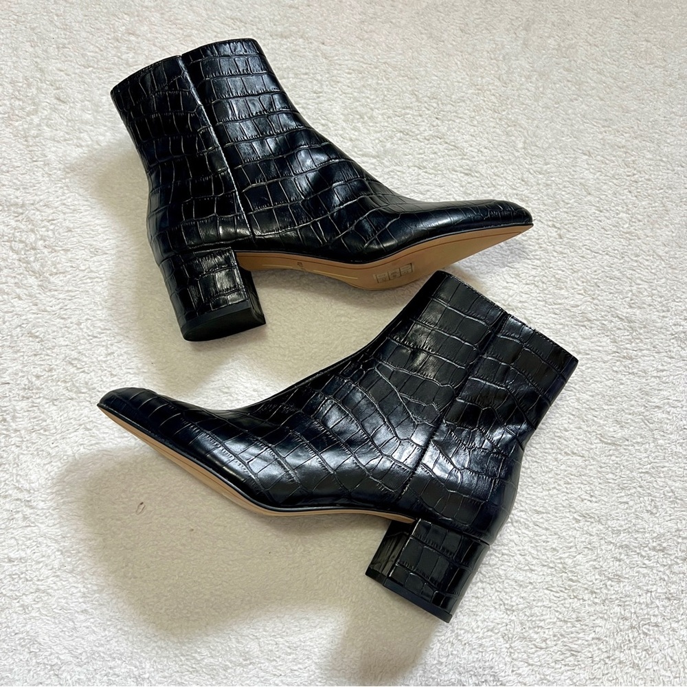 Dolce Vita NWOB Bel Crocodile Print Leather Ankle Boots - Size 6.5 - Picture 5 of 14